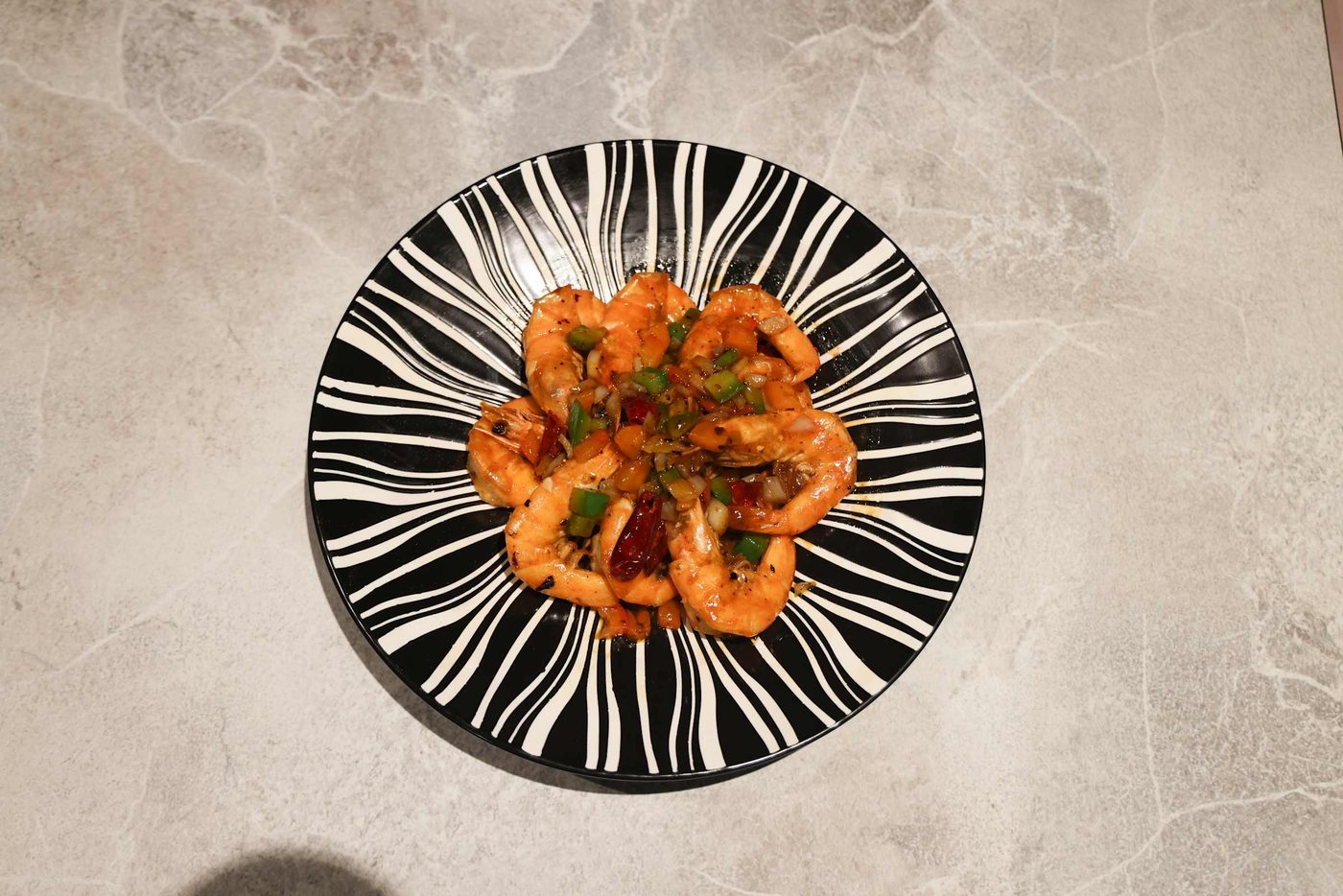 Gamberoni saltati in padella con salsa piccante