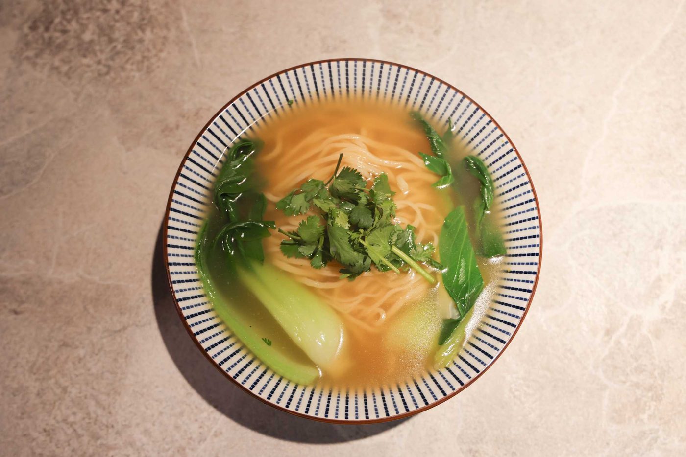Ramen a mano in brodo
